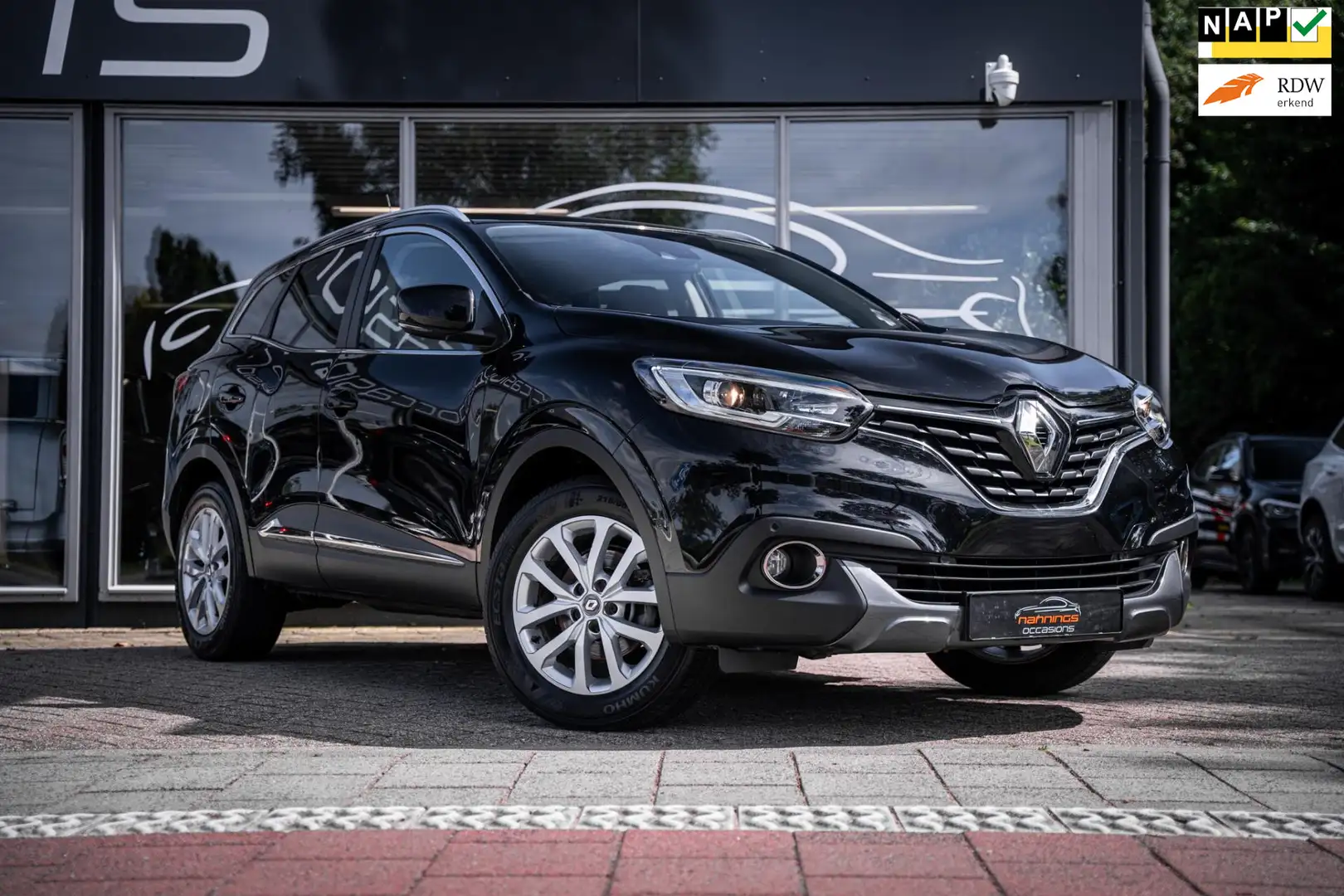 Renault Kadjar 1.2 TCe Intens Trekh|Navi|Cruise|Lane Assist Zwart - 1