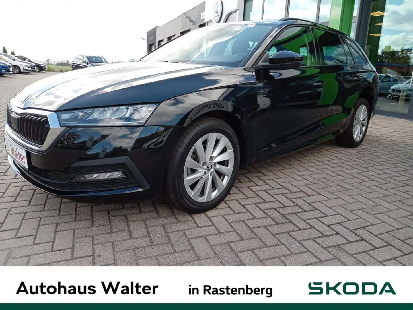 Skoda Octavia Combi 1.5 TSI ACT Ambition Schwarz - 1