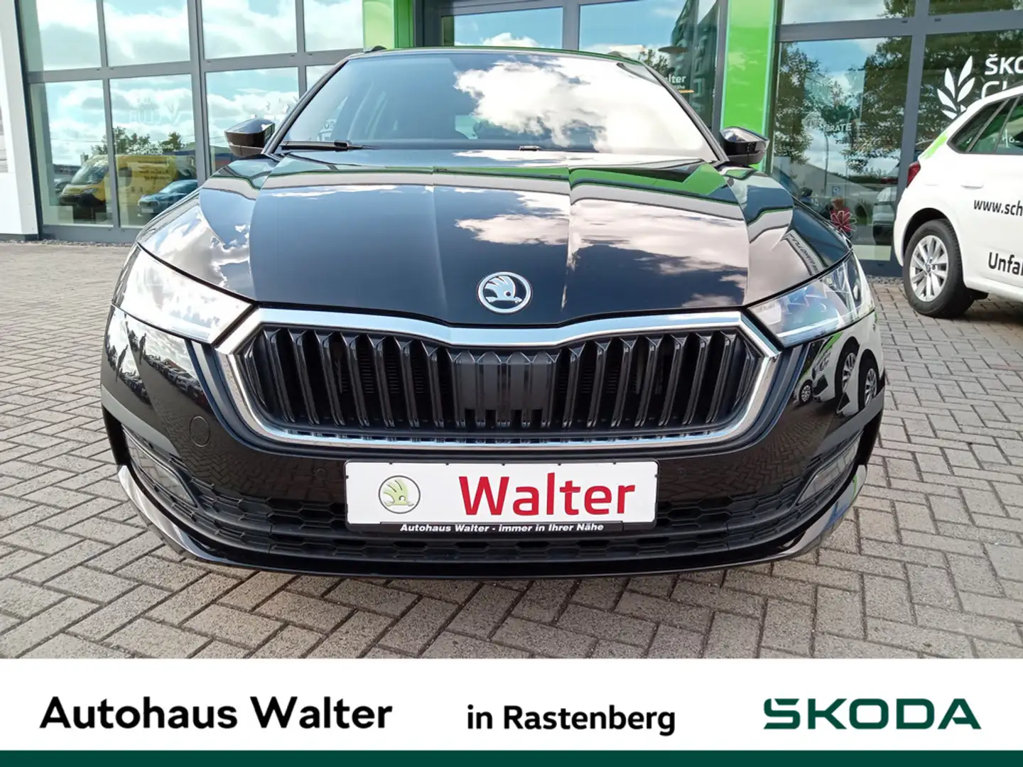 Skoda Octavia Combi 1.5 TSI ACT Ambition Schwarz - 2