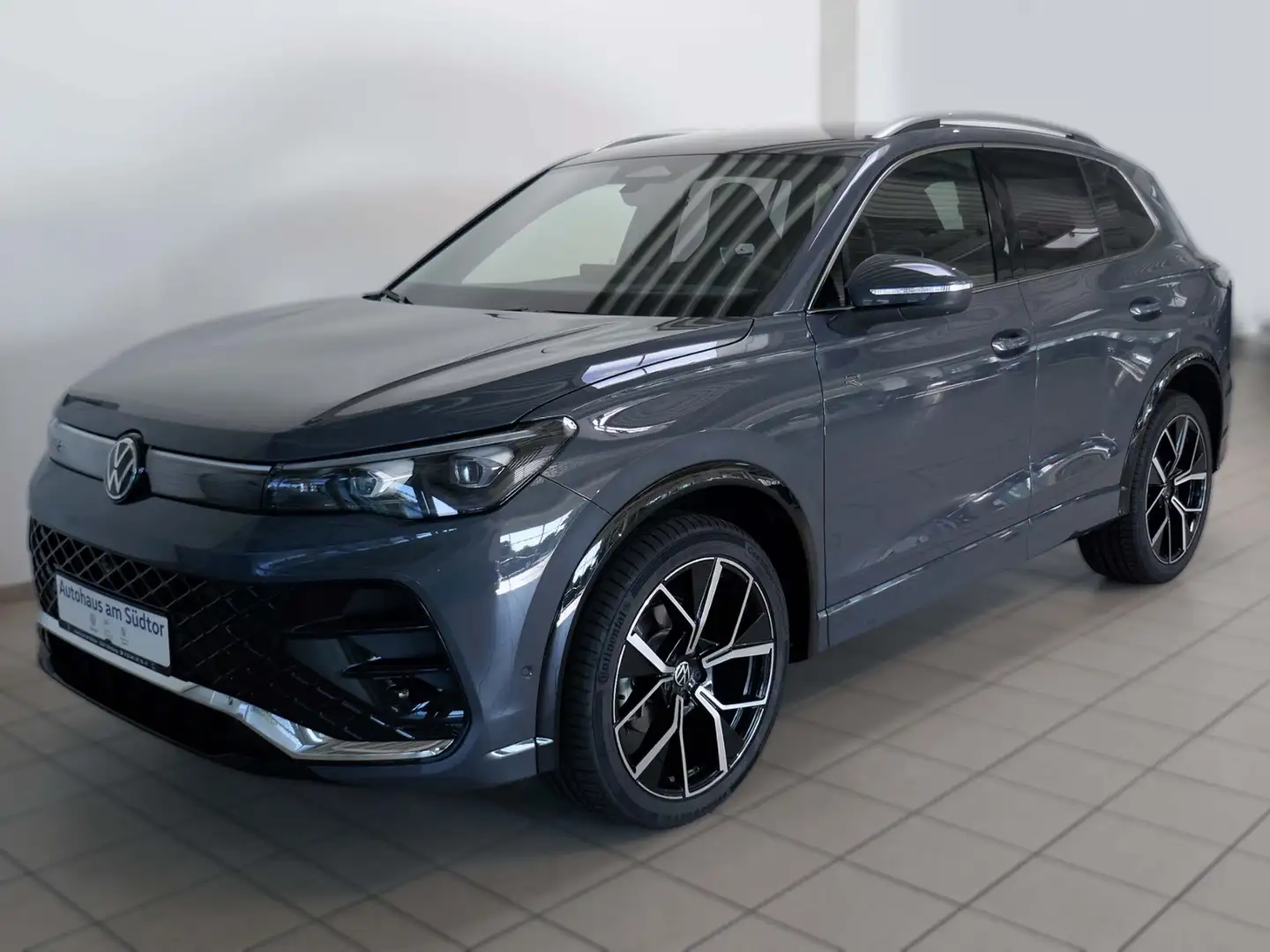 Volkswagen Tiguan R-Line 1.5 eTSI DSG | LED AHK RFK Grau - 2