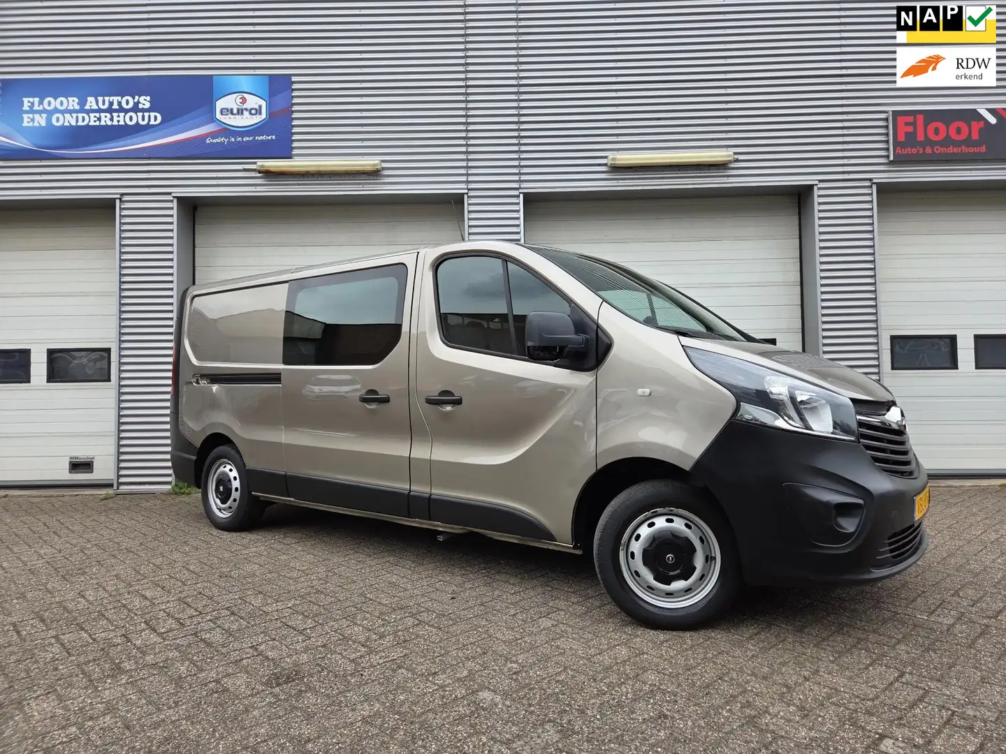 Opel Vivaro 1.6 CDTI L2H1 Edition Bruin - 1