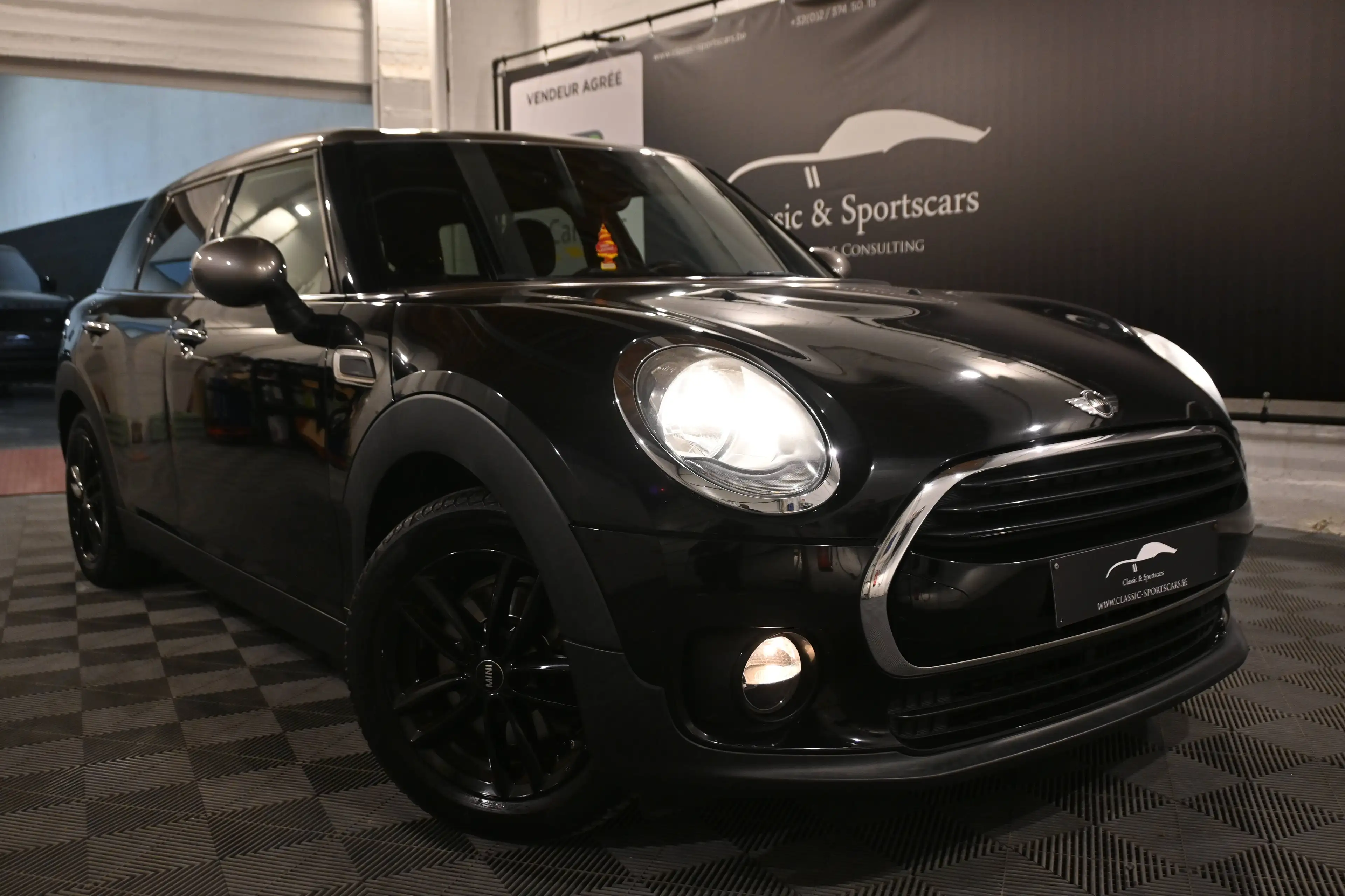 MINI Cooper D Clubman 2.0 Cooper D CLUBMAN / EURO 6b / GPS NAVIGATION / BLUETOOTH / PDC / CARNET MINI !! — photo 2
