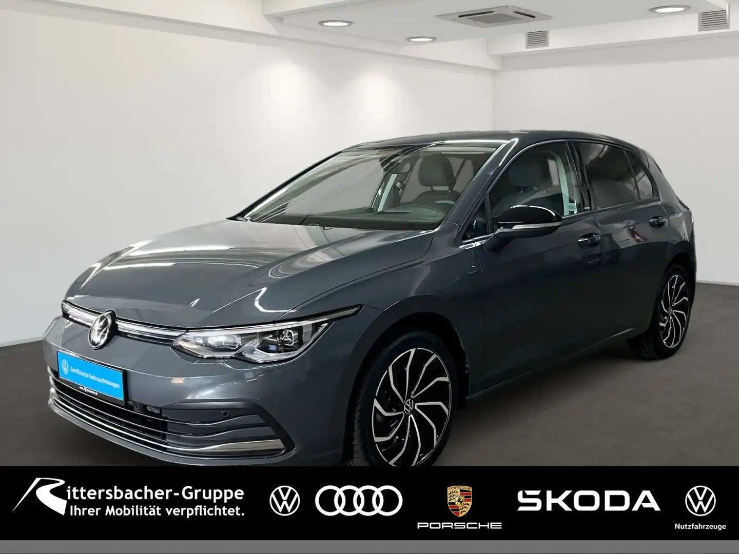 Volkswagen Golf VIII 1.5 eTSI Life Move DSG Grau - 1