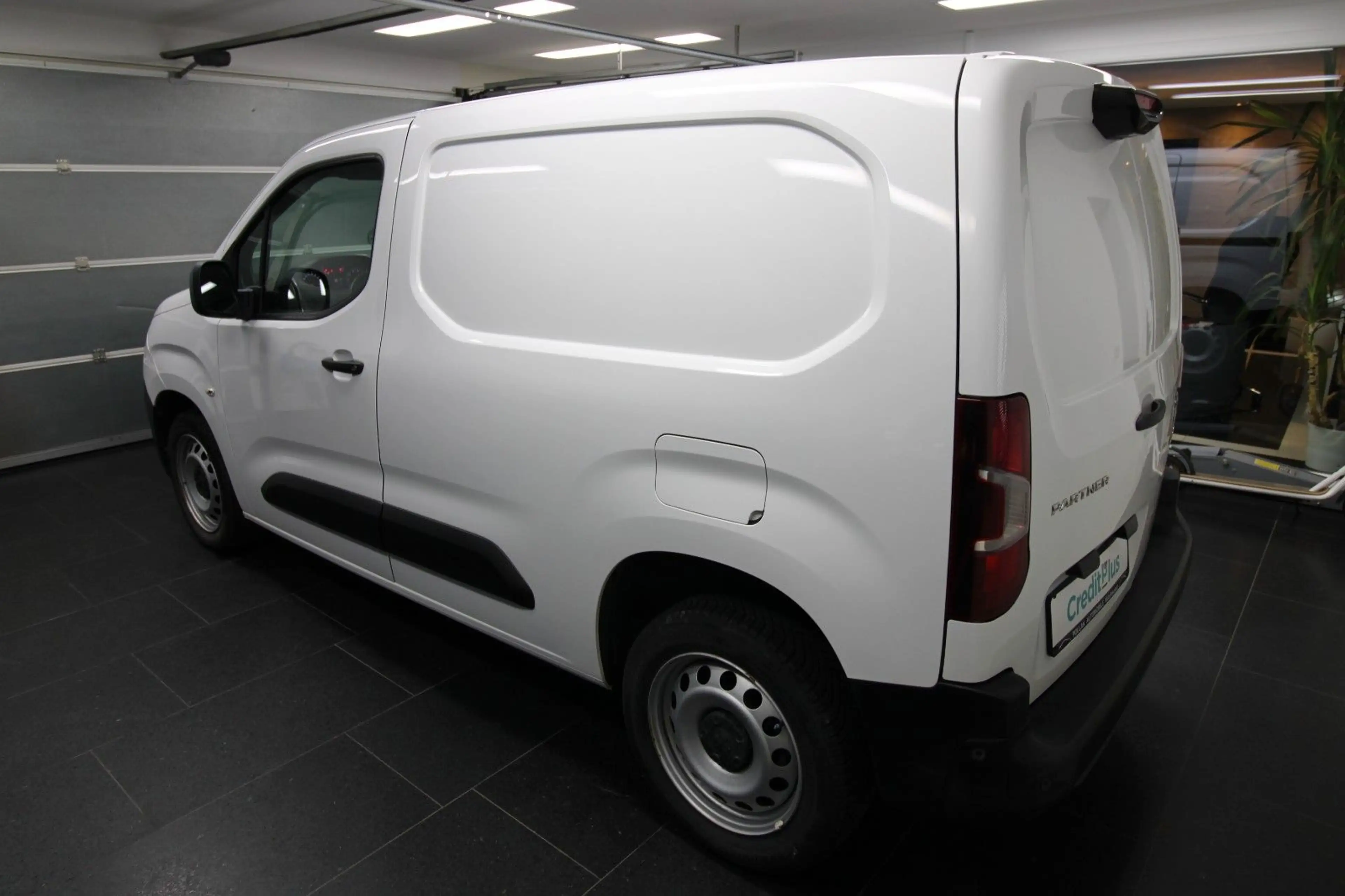 Peugeot Partner Premium L1*AUTOM*CAM*KLIMA*NAVI*PDC*SHZ* — photo 7