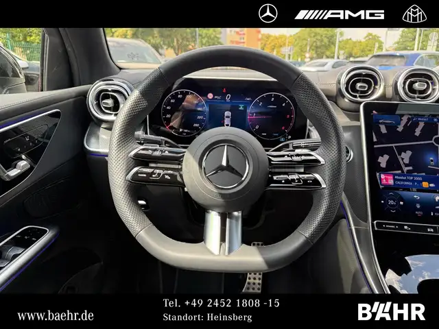 Mercedes-Benz 220 view 13