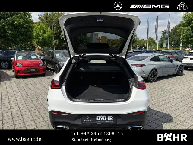Mercedes-Benz 220 view 15