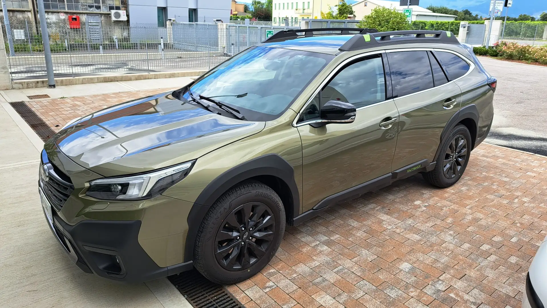 Subaru OUTBACK 2.5i GPL 4dventure lineartronic - 1