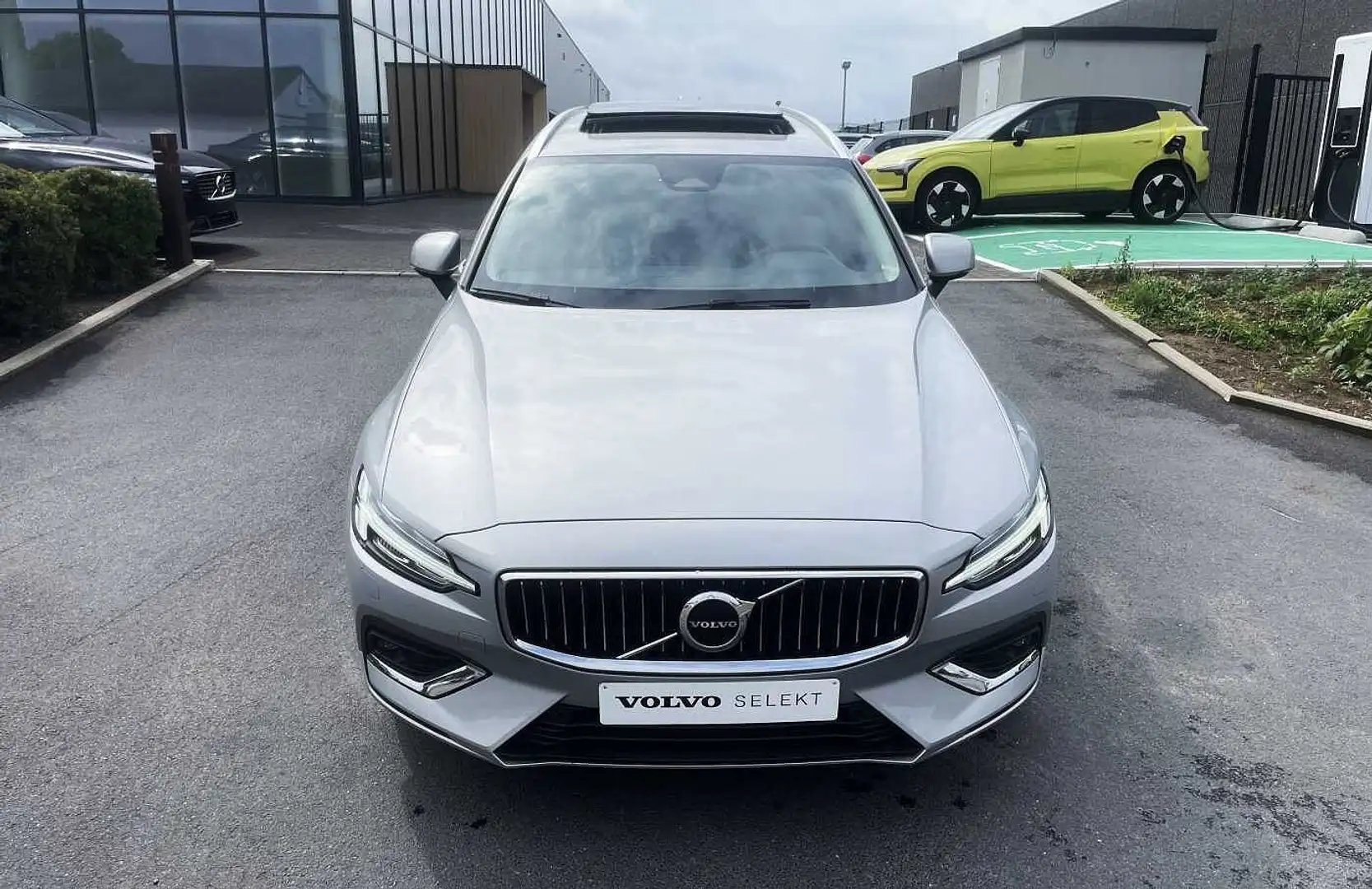 Volvo V60 Plus, B3 'GARANTIE 3 ANS' Gris - 2