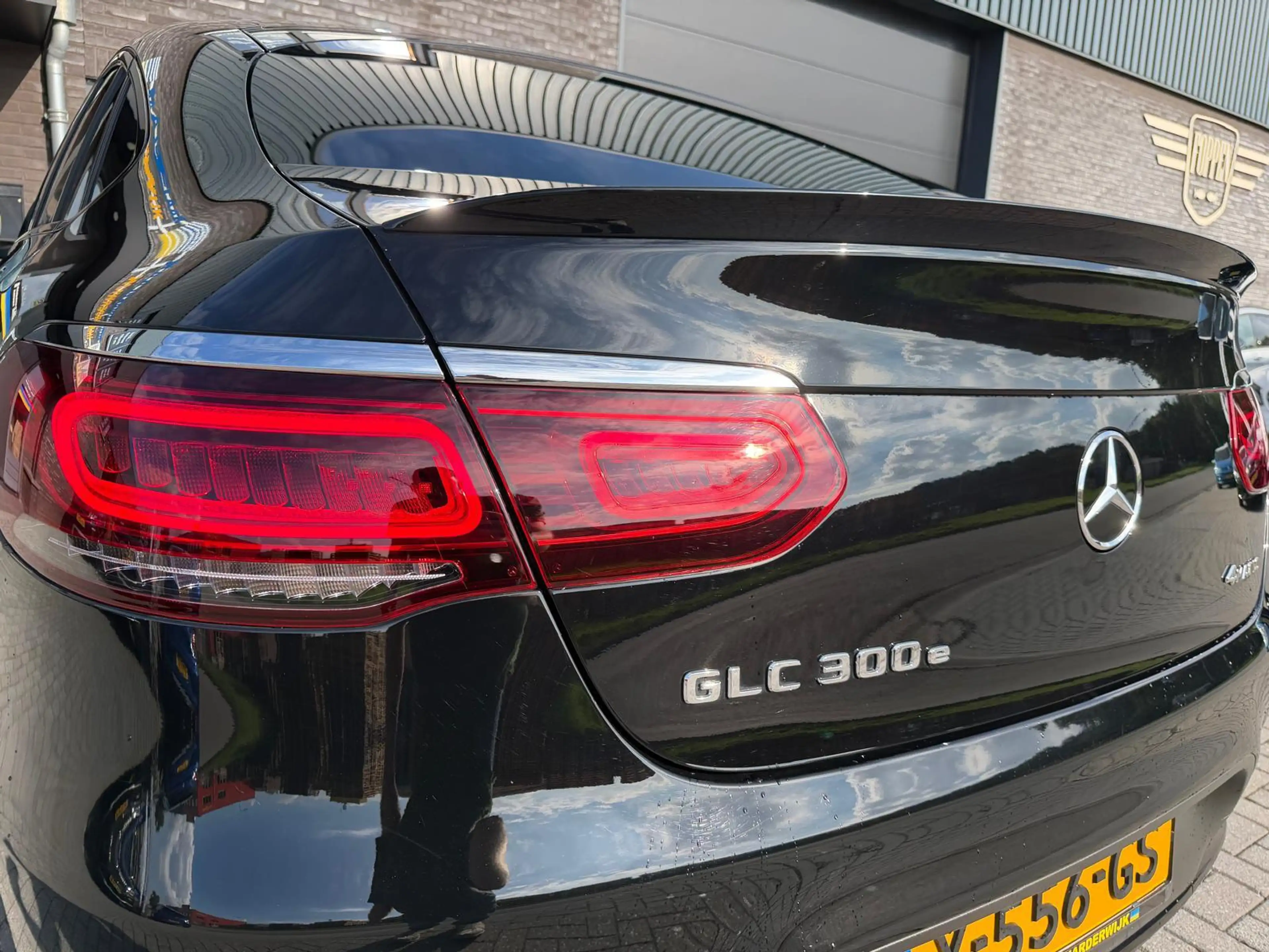 Mercedes-Benz GLC 300 Coupé 300e 4MATIC Premium | 1E EIGENAAR | 3/6/12MN — photo 9