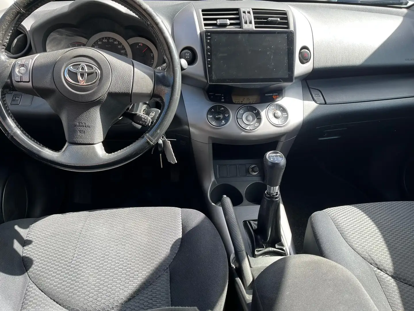 Toyota RAV 4 2.0 16V VVT-I Dynamic Trekhaak Silber - 2