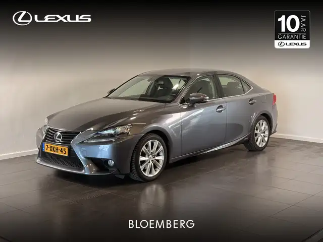 Lexus IS 300 300h Edition