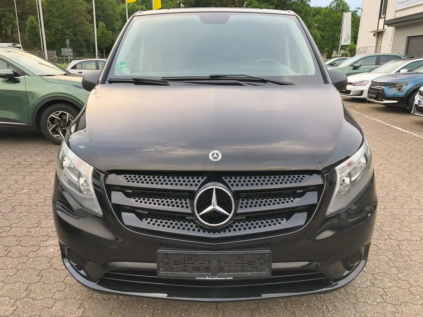 Mercedes-Benz Vito 109 CDI MIXTO 9 Sitze Schuttle Schwarz - 1