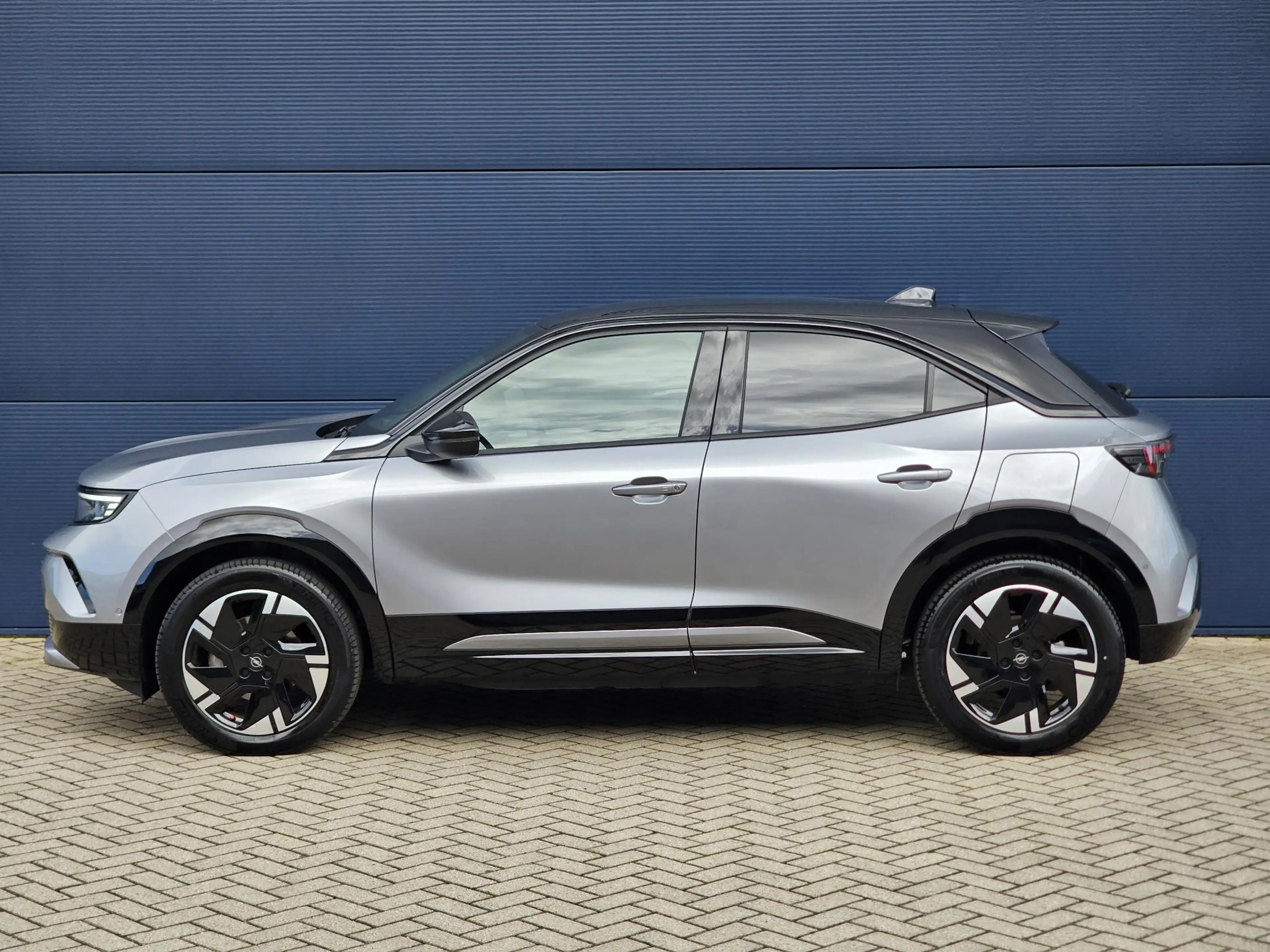 Opel Mokka-E Electric GS 54 kWh SOH 97.4% | Carplay | Camera | — photo 9