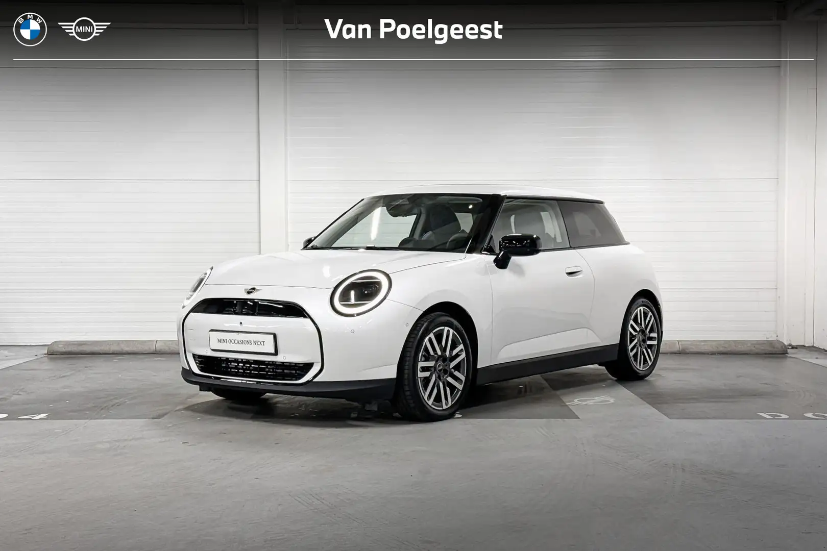 MINI Cooper E |  Classic Uitvoering | Pakket L | 17" Parallel Sp Bílá - 1