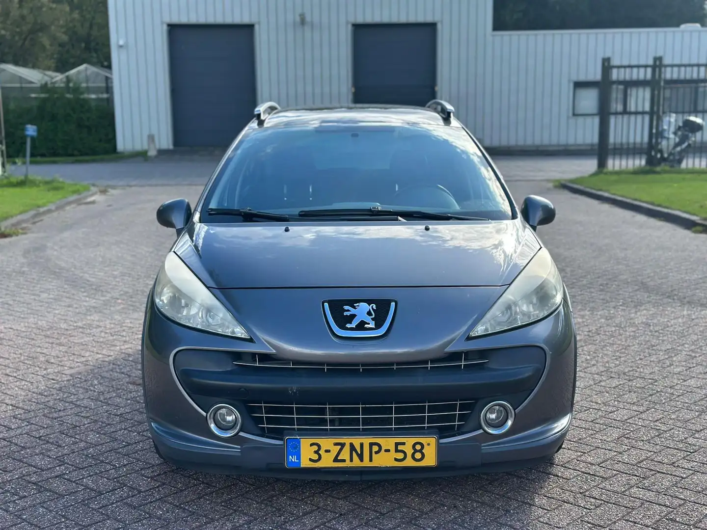 Peugeot 207 SW Outdoor 1.6 VTi Sublime/INRUILKOOPJE Grijs - 2