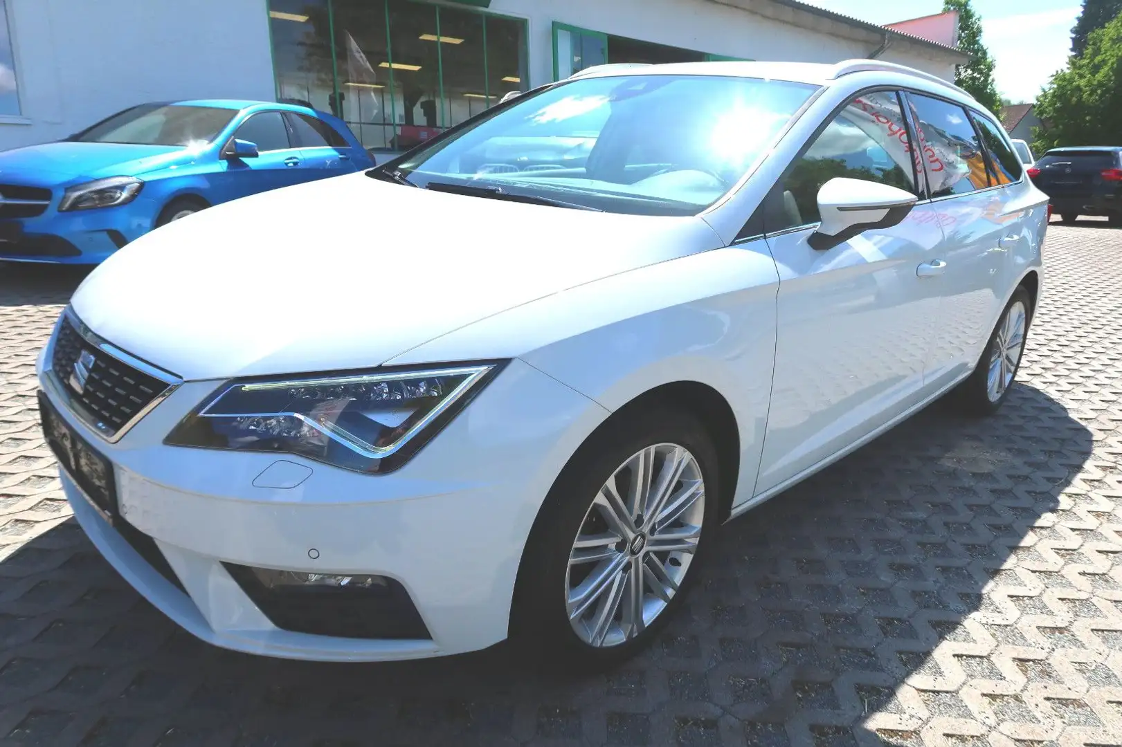 SEAT Leon TDIXcellenceST"LED"ACC"DAB"Navi"KlimatrLeder Blanc - 2