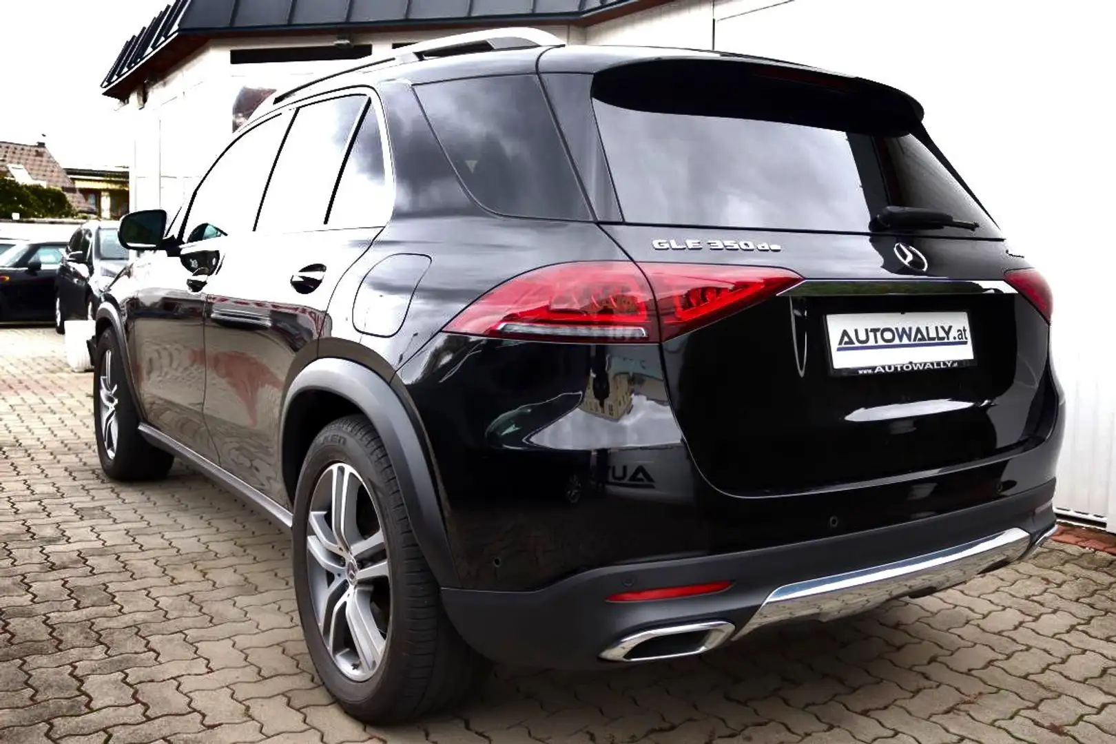 Mercedes-Benz GLE 350 de PHEV 4Matic Aut. Schwarz - 2