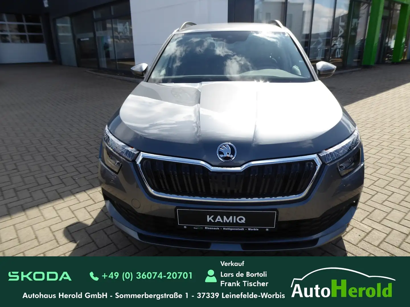 Skoda Kamiq Tour / LED / PDC V+H / SMART LINK Grau - 1