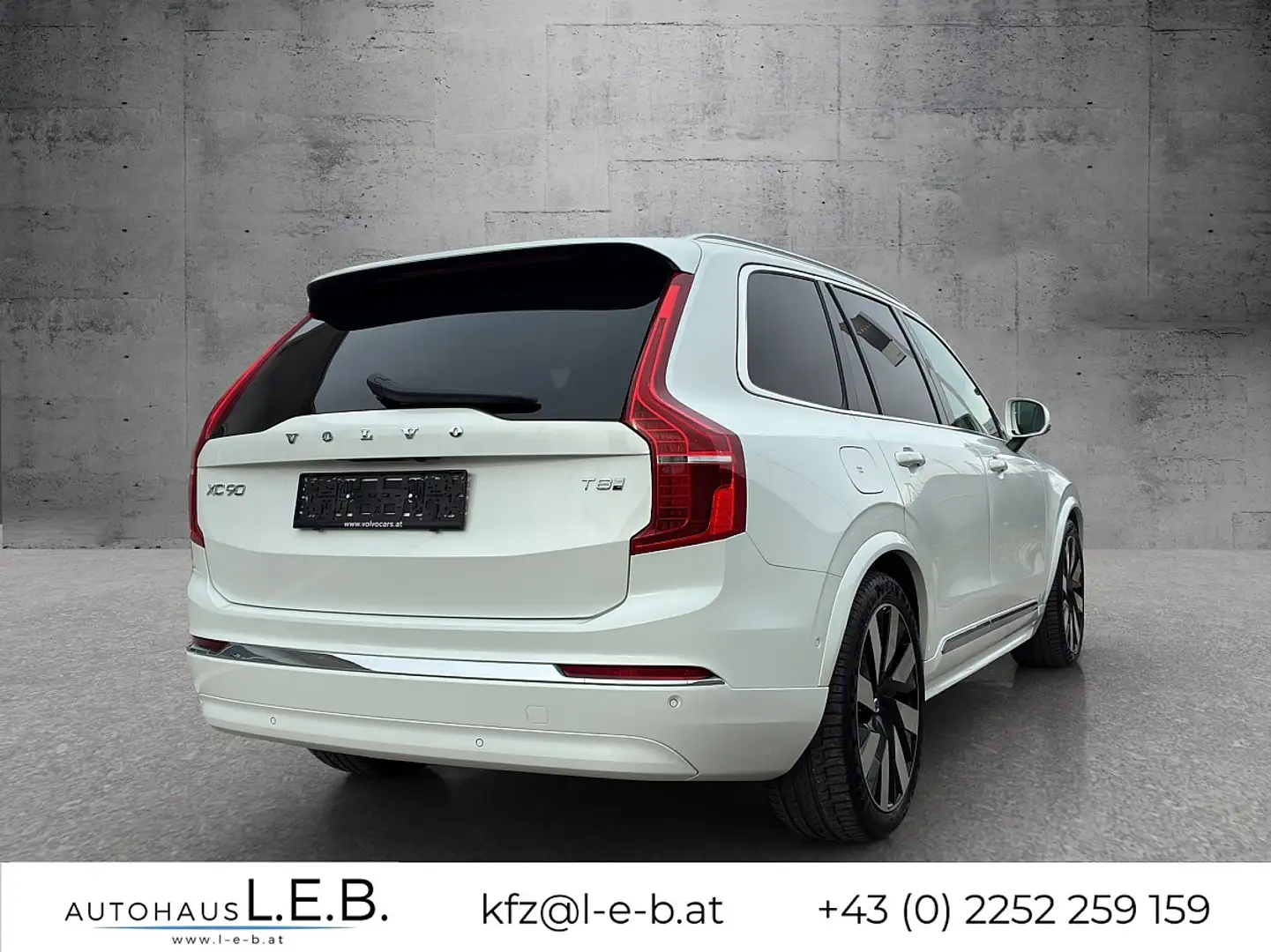 Volvo XC90 T8 AWD Recharge PHEV Ultra Bright Geartronic Weiß - 2