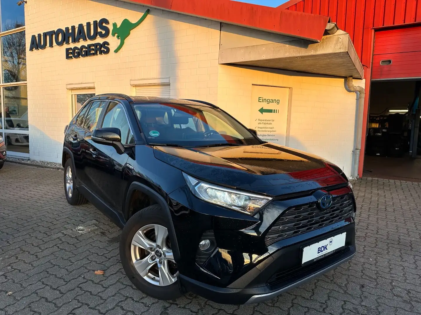 Toyota RAV 4 Hybrid 4x2 Business Edition/AHK/NAVI/SHZ/ Schwarz - 1
