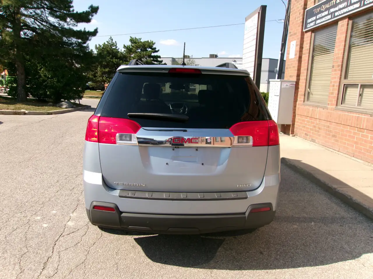 GMC Terrain photo GMC Terrain