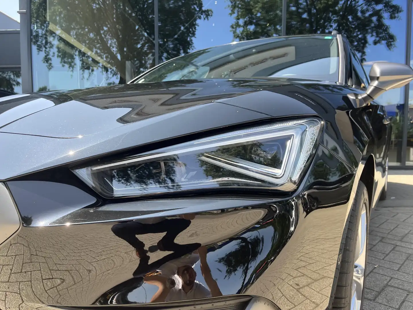 SEAT Leon e-Hybrid Sportstourer 1.5 TSI FR Business 204 PK | €6.200,- Czarny - 2
