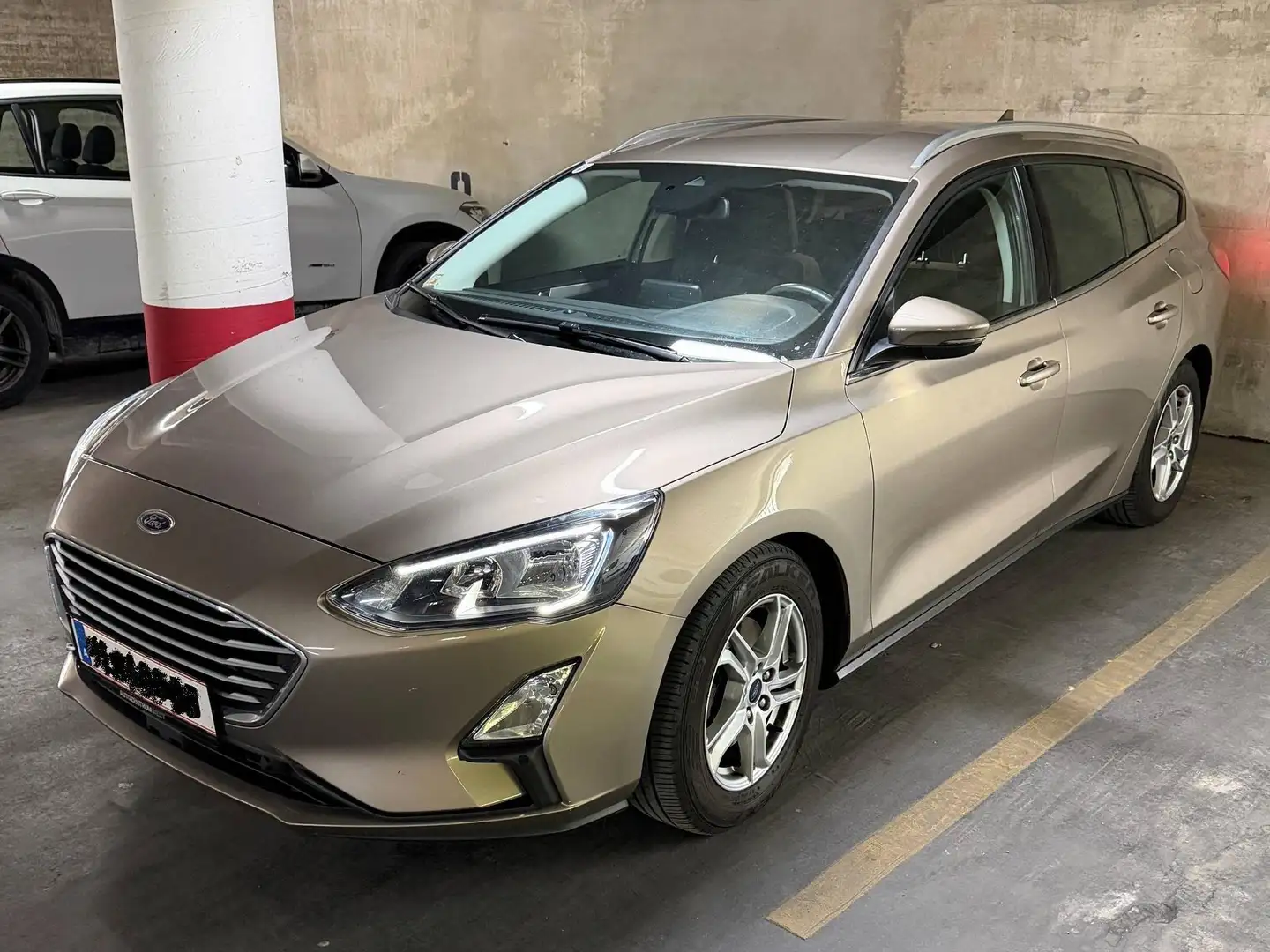 Ford Focus Focus Traveller 1,5 EcoBlue Trend EditionTrend Edition Bronze - 1