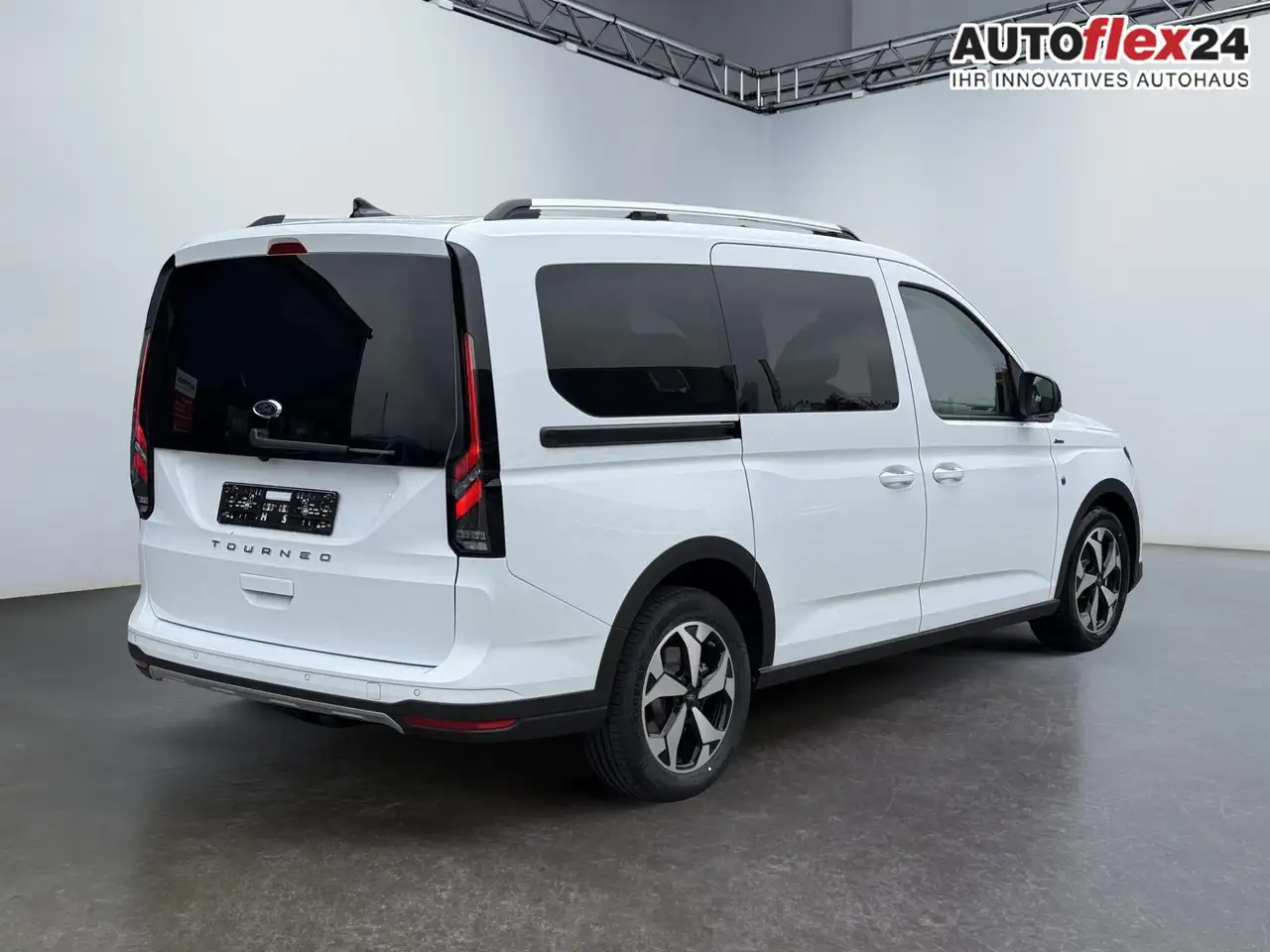 Ford Grand Tourneo Active 2,0 TDCI L2 7 Sitzer 2Zoklima Anhängerku... 6
