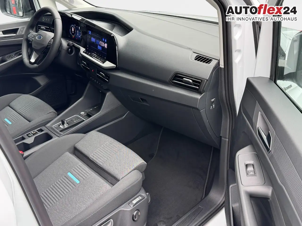 Ford Grand Tourneo Active 2,0 TDCI L2 7 Sitzer 2Zoklima Anhängerku... 10