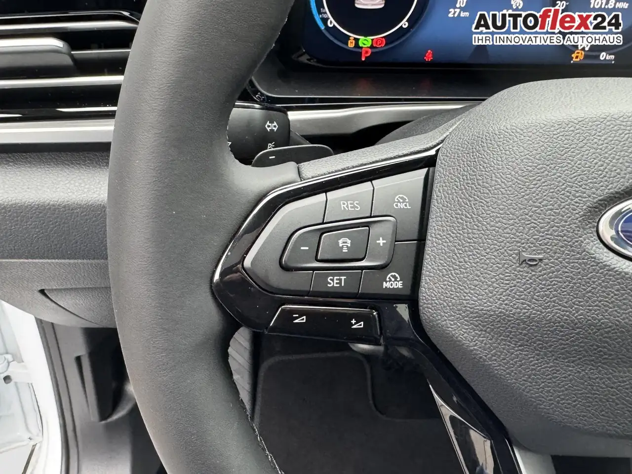 Ford Grand Tourneo Active 2,0 TDCI L2 7 Sitzer 2Zoklima Anhängerku... 14