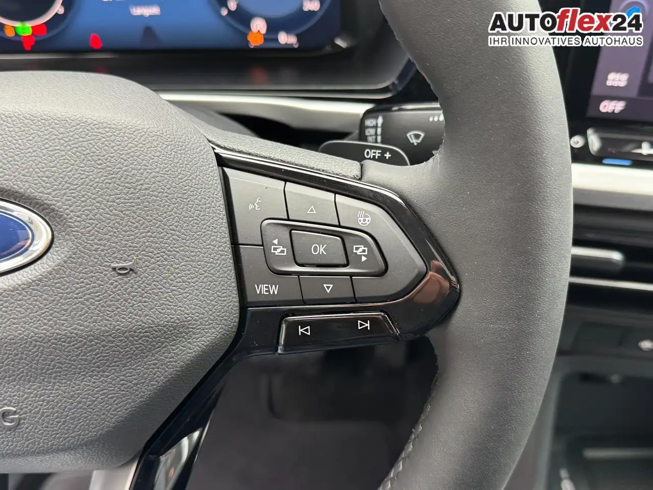 Ford Grand Tourneo Active 2,0 TDCI L2 7 Sitzer 2Zoklima Anhängerku... 15