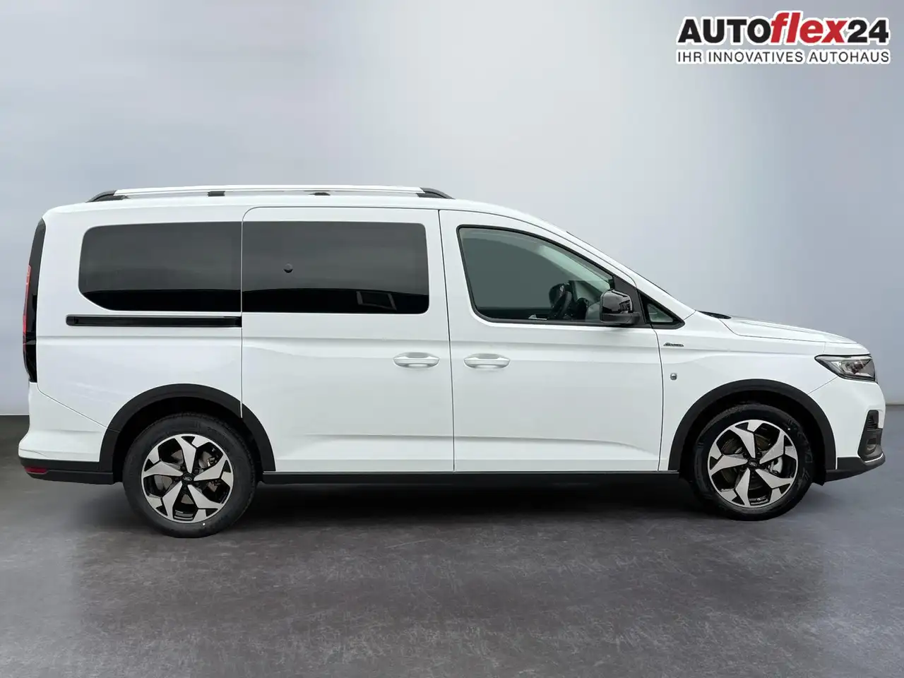 Ford Grand Tourneo Active 2,0 TDCI L2 7 Sitzer 2Zoklima Anhängerku... 8