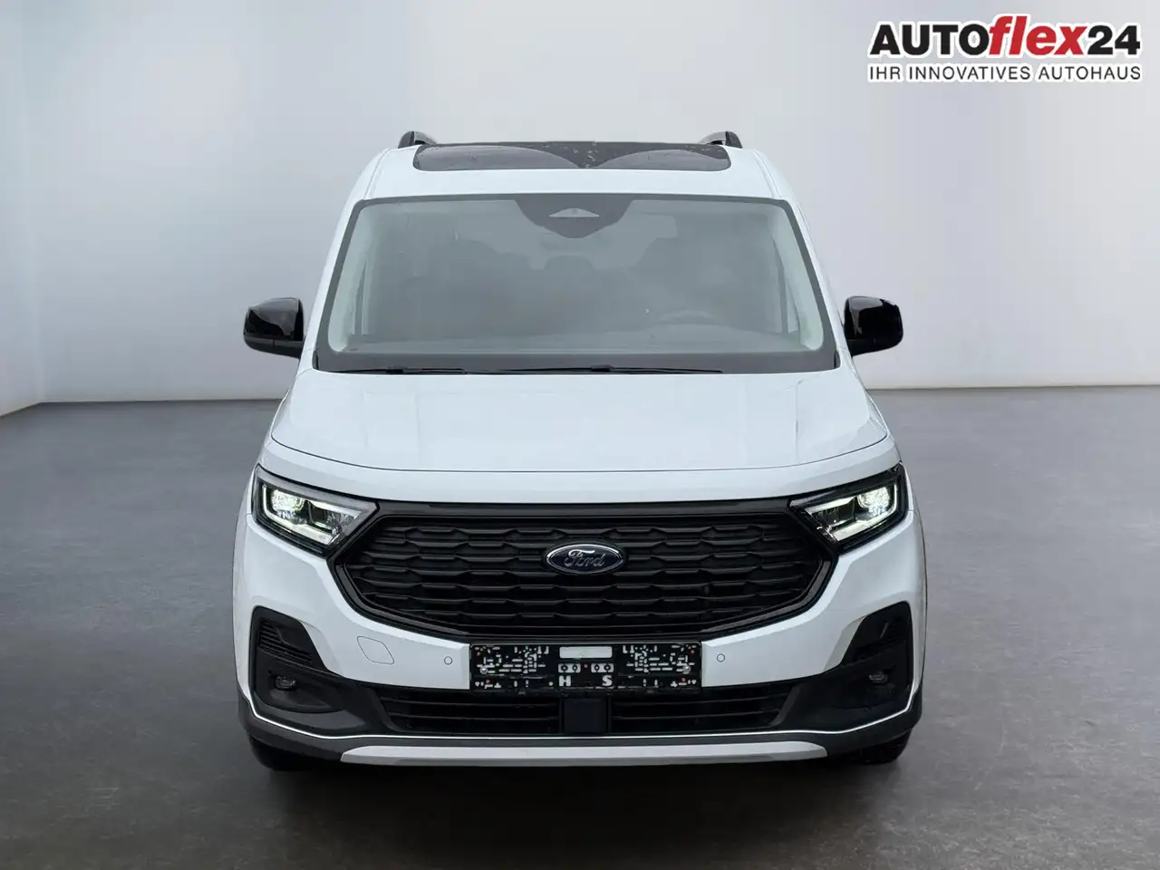 Ford Grand Tourneo Active 2,0 TDCI L2 7 Sitzer 2Zoklima Anhängerku... 3