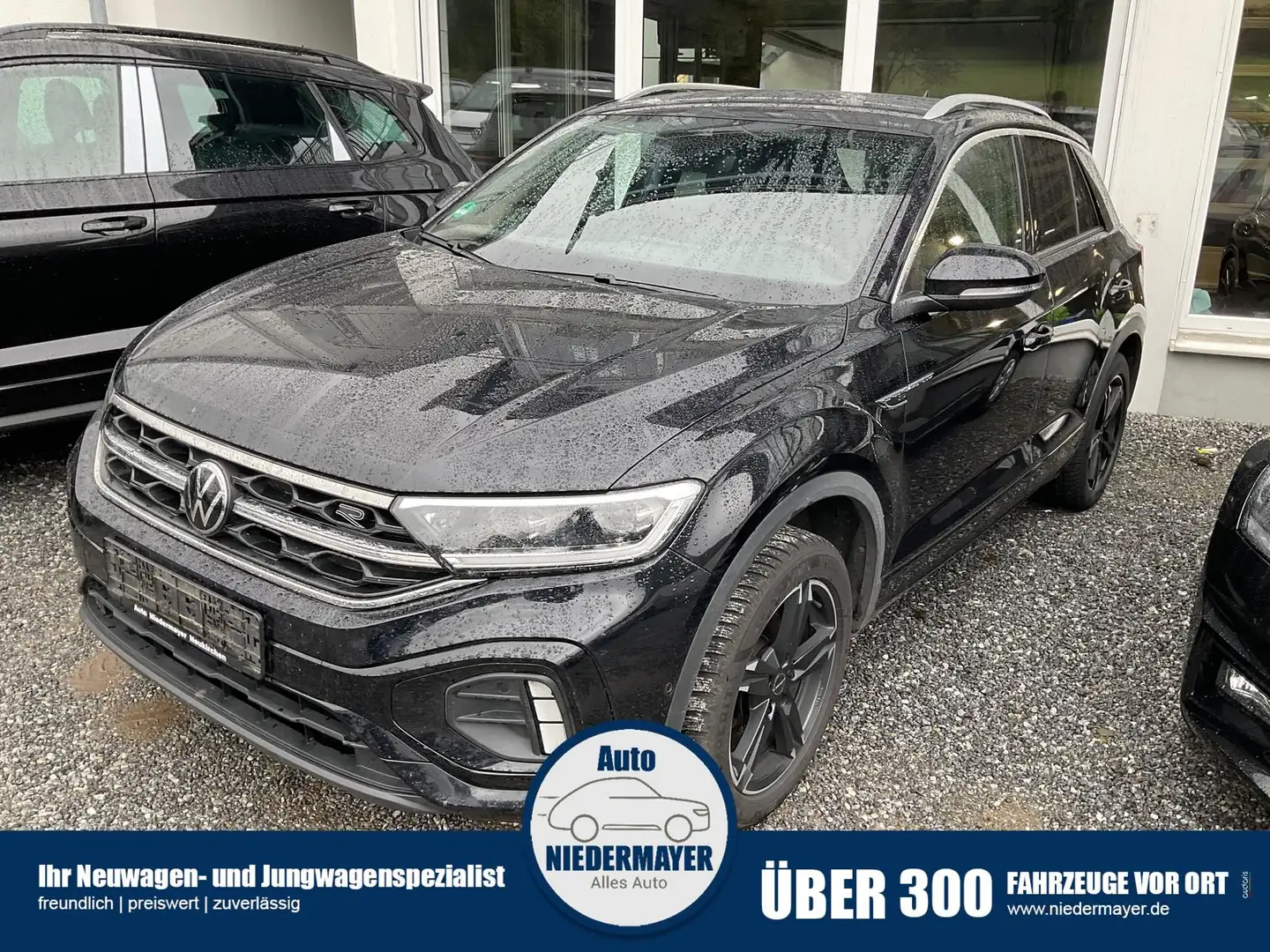 Volkswagen T-Roc 1.5 TSI DSG R-Line, Side, Kamera, Winter, el. Klap Schwarz - 1