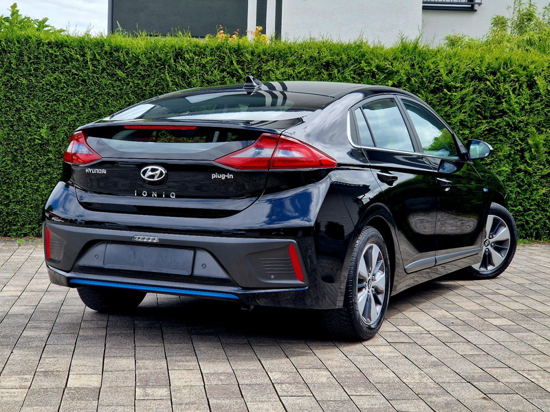 Hyundai IONIQ Style Plug-In Hybrid (Automatik, Kamera) — photo 10