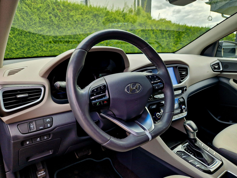 Hyundai IONIQ Style Plug-In Hybrid (Automatik, Kamera) — photo 13