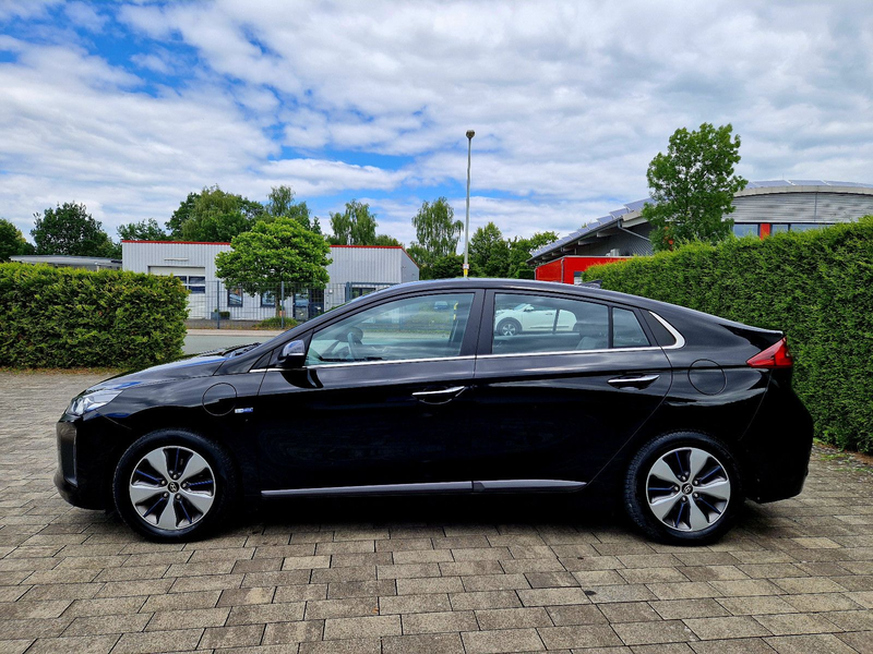 Hyundai IONIQ Style Plug-In Hybrid (Automatik, Kamera) — photo 4