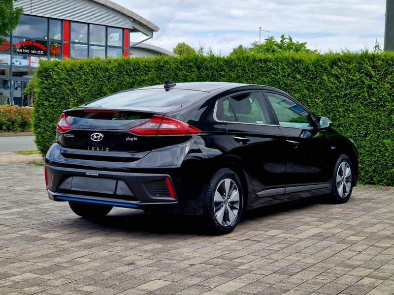 Hyundai IONIQ Style Plug-In Hybrid (Automatik, Kamera) — photo 7