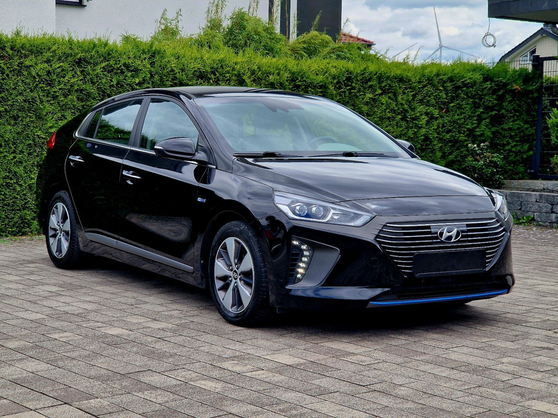 Hyundai IONIQ Style Plug-In Hybrid (Automatik, Kamera) — photo 9