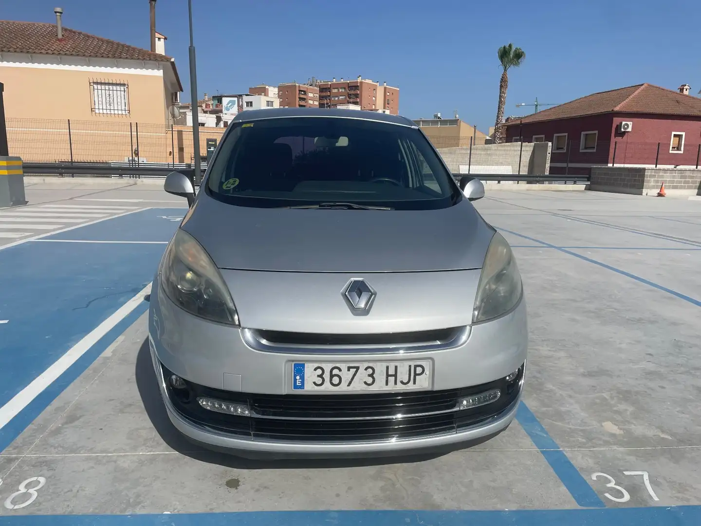 Renault Grand Scenic Grand Scénic 1.5dCi Dynamique 7pl. Dynamique Plateado - 2