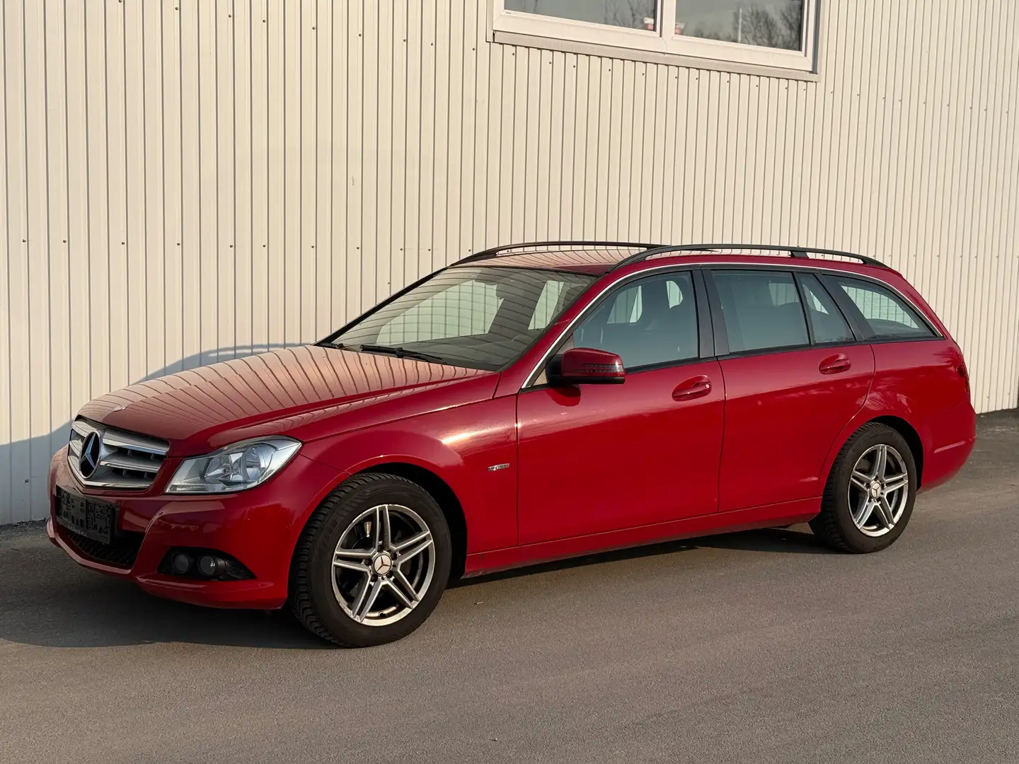 Mercedes-Benz C 180 C 180 T CDI BlueEfficiency Rot - 1