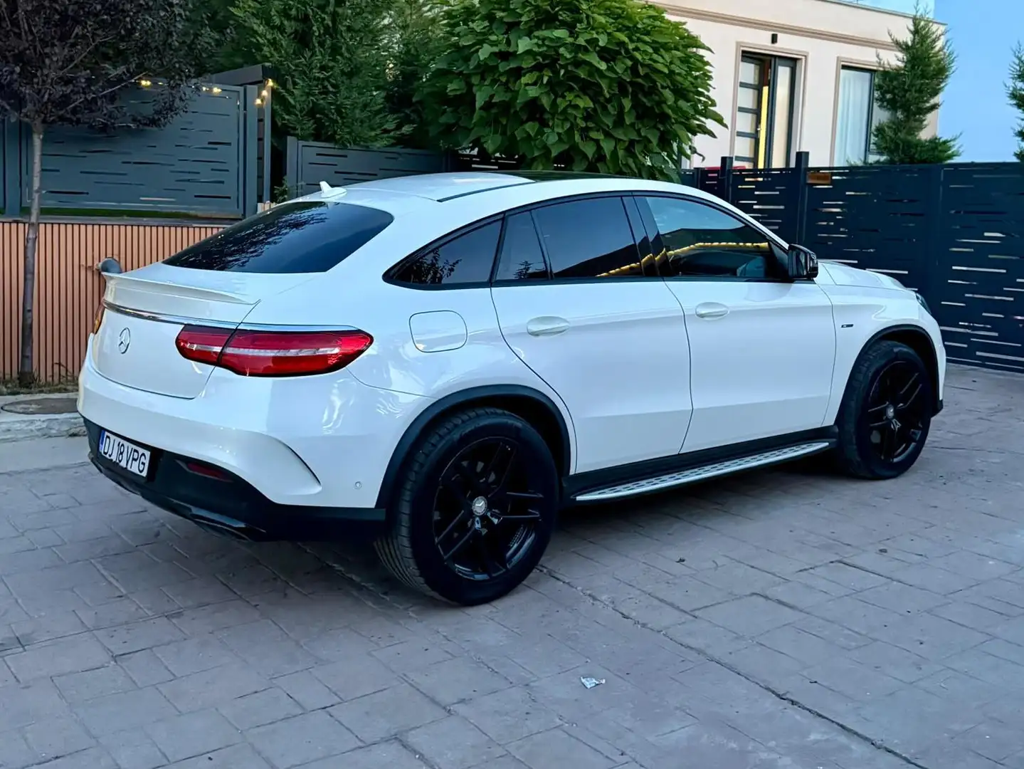 Mercedes-Benz GLE 43 AMG GLE 43 AMG Coupé 4MATIC Aut. AMG Weiß - 2