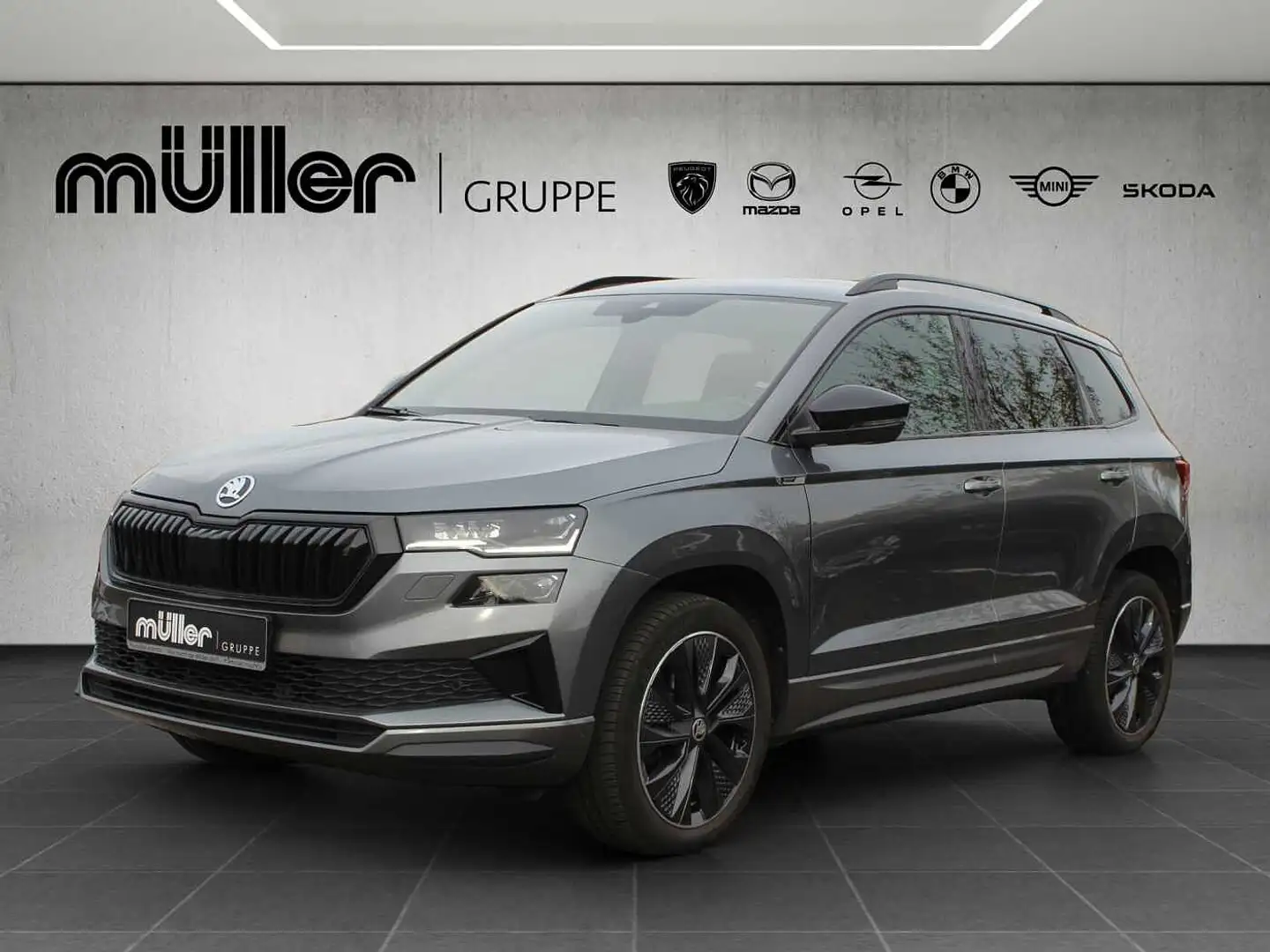 Skoda Karoq 1.5 TSI DSG Sportline Gris - 1