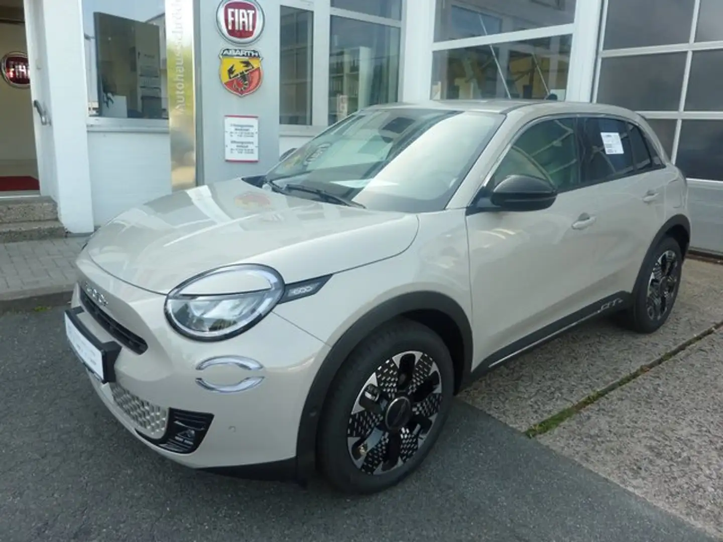 Fiat 600 La Prima 1,2 74 kW (100 PS) Automatik Voll LED Rüc Beige - 1