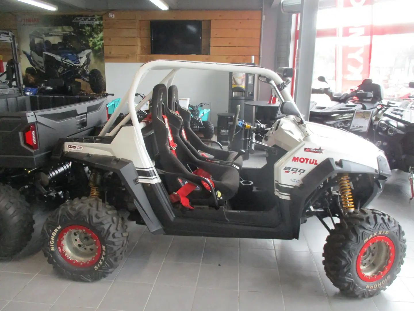 Polaris RZR 800 Blanc - 1