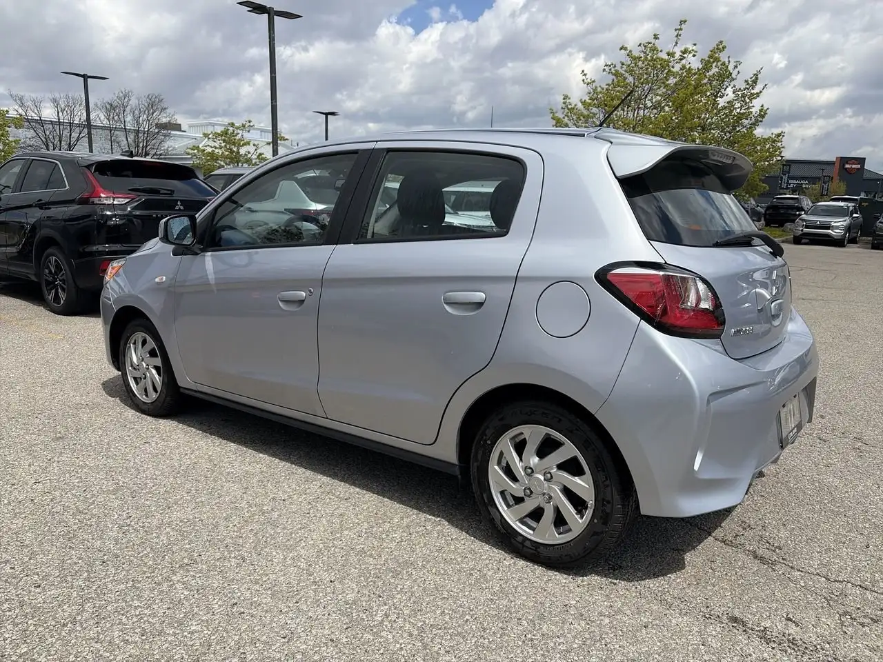Mitsubishi Mirage снимка Mitsubishi Mirage