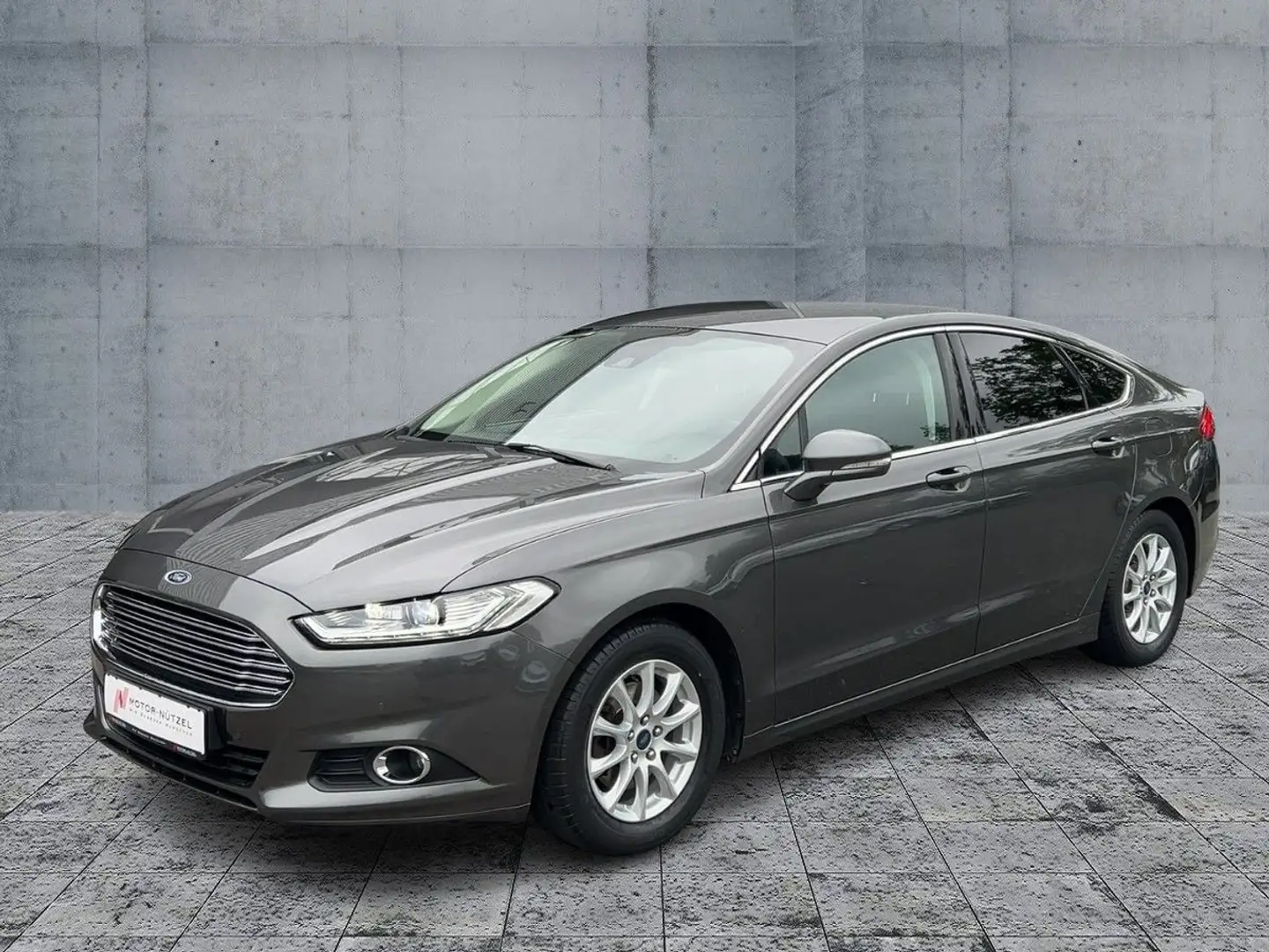 Ford Mondeo 1.5 EcoBoost BUSINESS LED+NAVI+SHZ+2xPDC Gris - 2