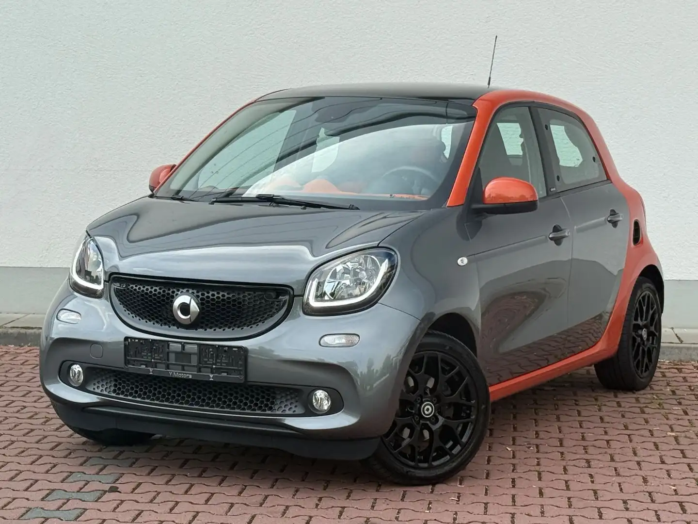 smart forFour /Edition 1/Automatik/Panorama/Navigation/ Gris - 1