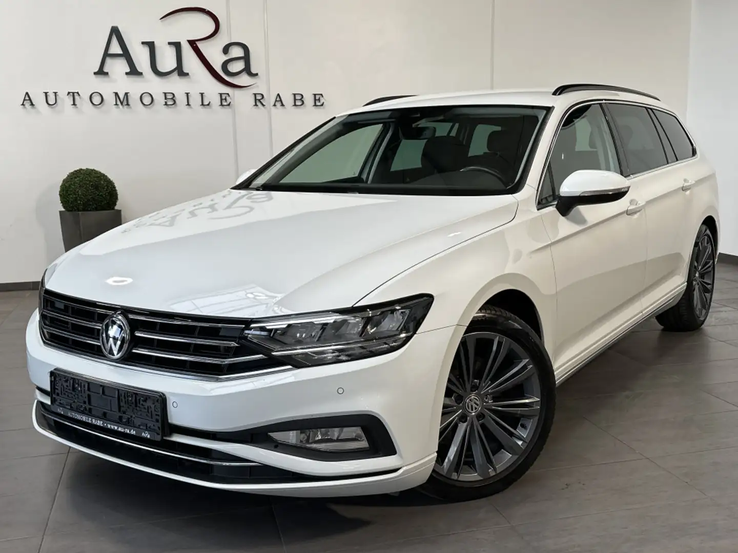Volkswagen Passat Variant 2.0 TDI DSG R-Line NAV+LED+AHK+PP Blanco - 1