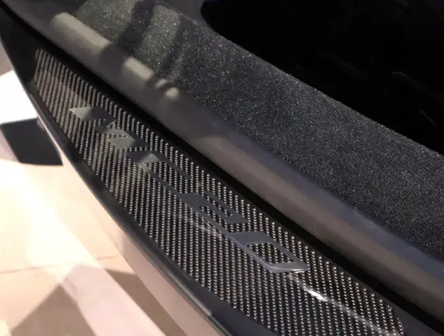 Maserati MC20 view 13